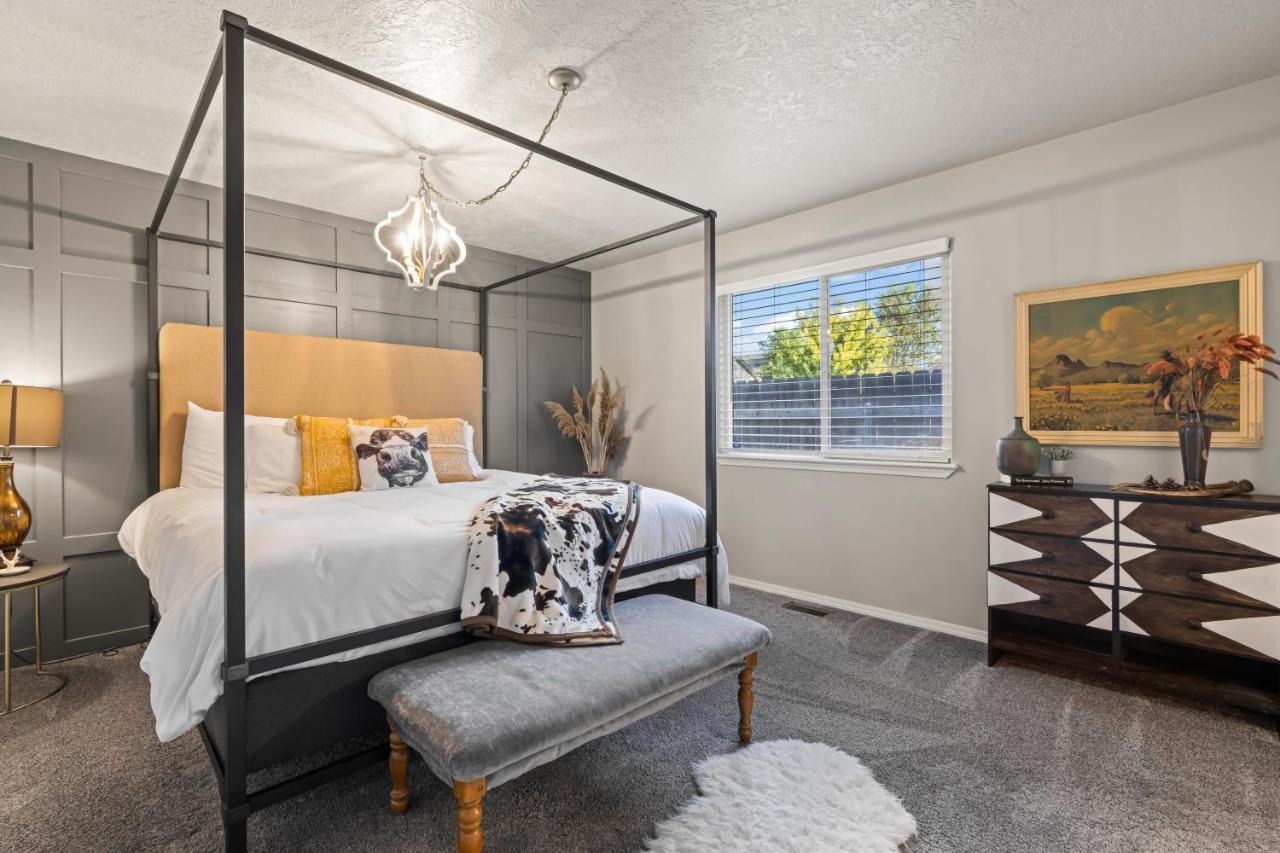 Southwestern Style 4 Bedroom Nampa Home Sleeps 16! Eksteriør billede