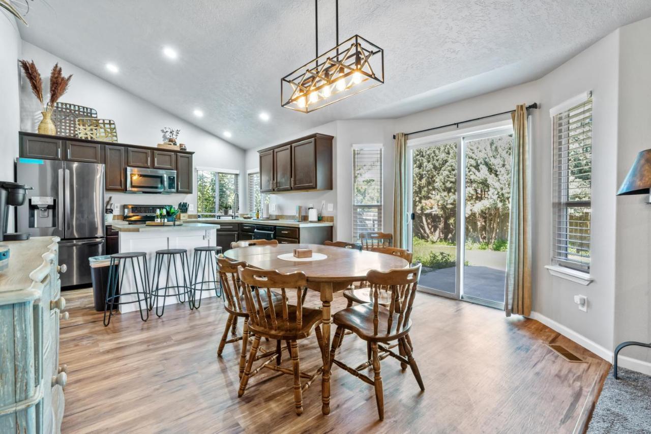 Southwestern Style 4 Bedroom Nampa Home Sleeps 16! Eksteriør billede