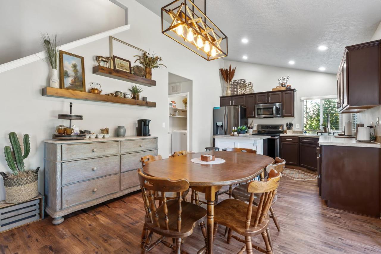 Southwestern Style 4 Bedroom Nampa Home Sleeps 16! Eksteriør billede